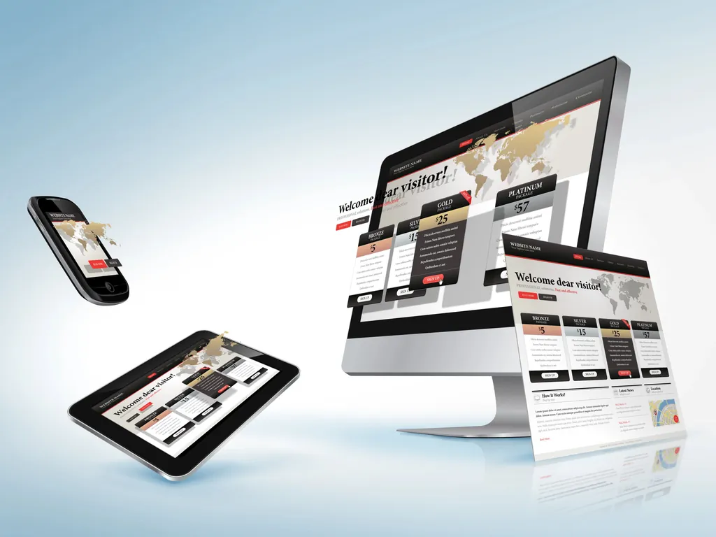 Eine Website auf Monitor, Tablet und Smartphone.